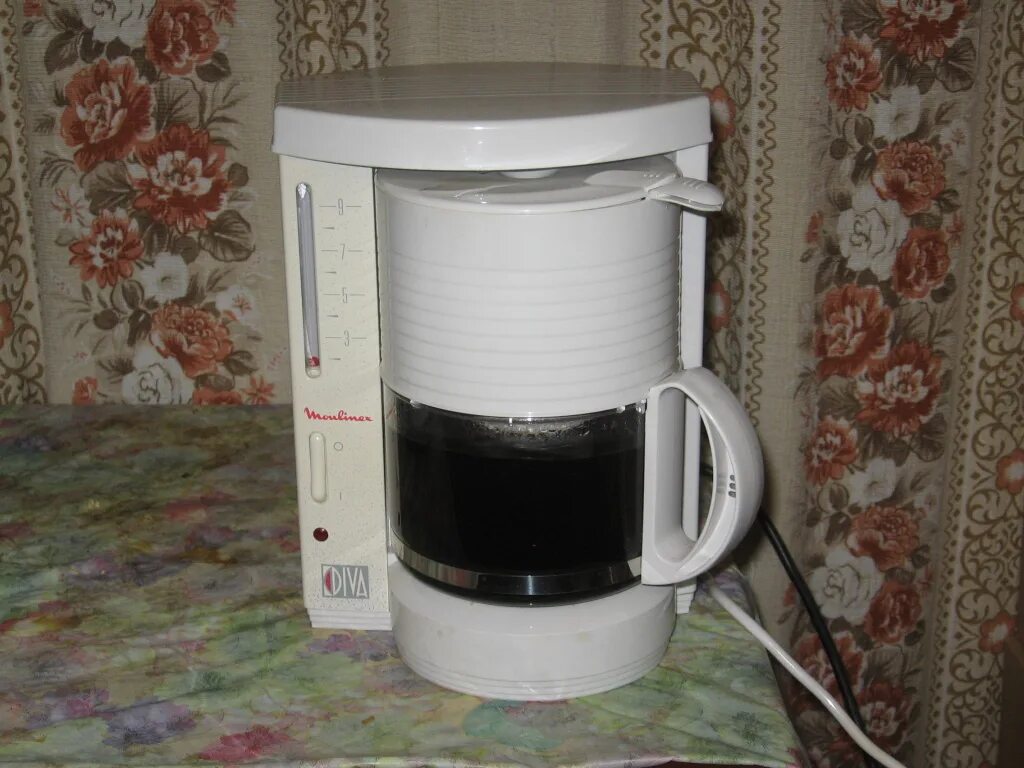 Инструкция кофеварки мулинекс. Кофеварка капельная Moulinex Diva 9000.. Кофеварка Moulinex Diva w83 фильтры. Кофеварка Мулинекс Diva. Moulinex depose кофеварка