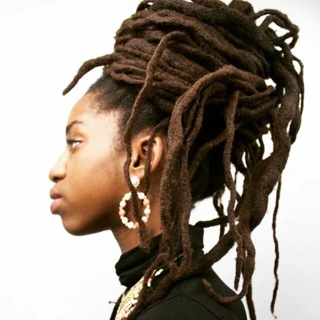 Locks прическа у черных. Lock of hair. Дредлоки. Гладкие дреды. Goddess faux locs crochet hair.