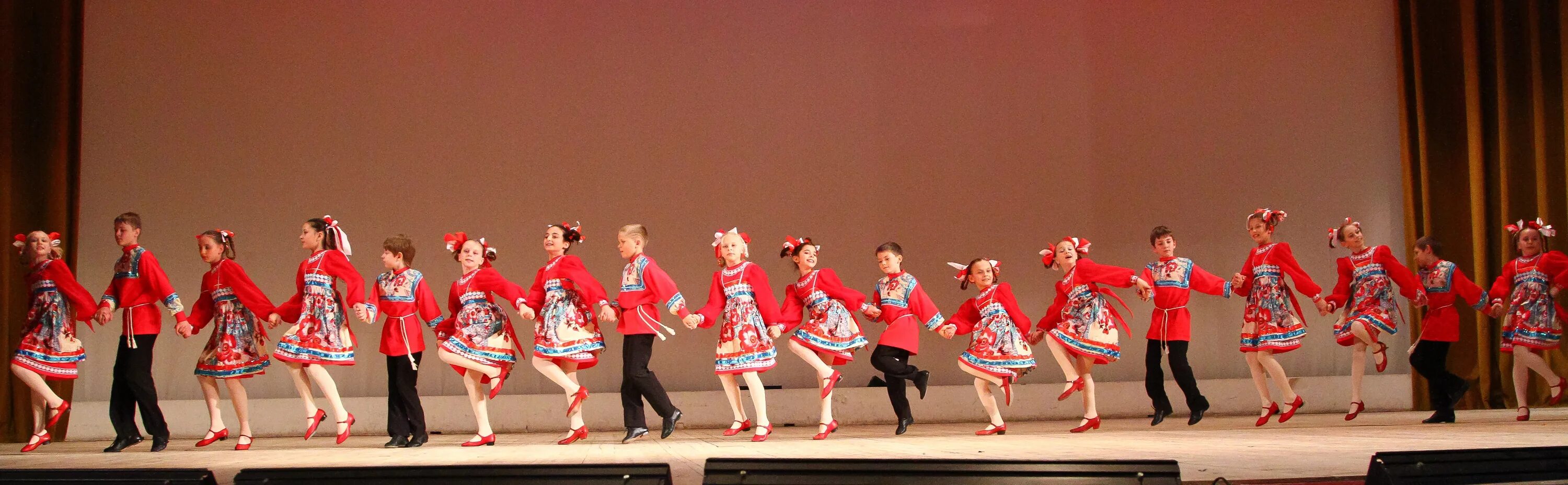 ансамбль калинка. детский ансамбль 2 2. детские вокальные коллективы москвы. детский ансамбль 2 2. омский государственный детский ансамбль.