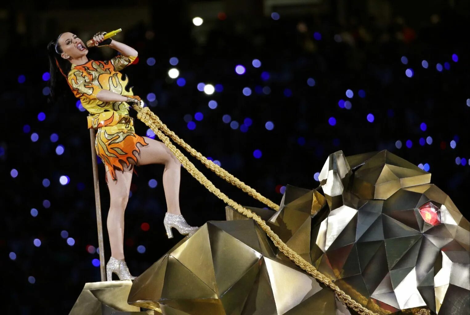 Pepsi super bowl halftime show кэти перри. Кэти перри танец. Кэти перри супербоул. Katy show. Pepsi super bowl halftime show кэти перри.