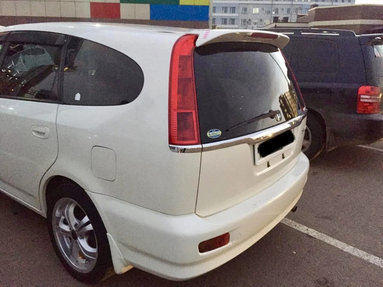 Спойлер Honda Stream rn1. Спойлер Хонда стрим 2001. Спойлер Хонда стрим рн6. Спойлер Honda Stream rn8. Хонда стрим рн1 д17а