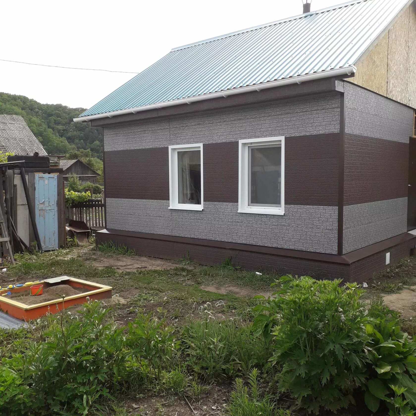 Дома пгт кировский приморский край. Село суражевка приморский. Недвижимость кавалерово приморский край. В пригороде приморском. Дом клик большой камень приморский край недвижимость продажа квартир.