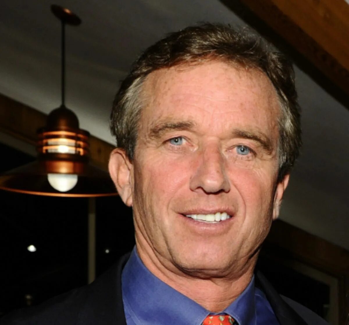 Кеннеди младший 2025. Robert kennedy jr. фрэнсис кеннеди. robert f. kennedy jr..