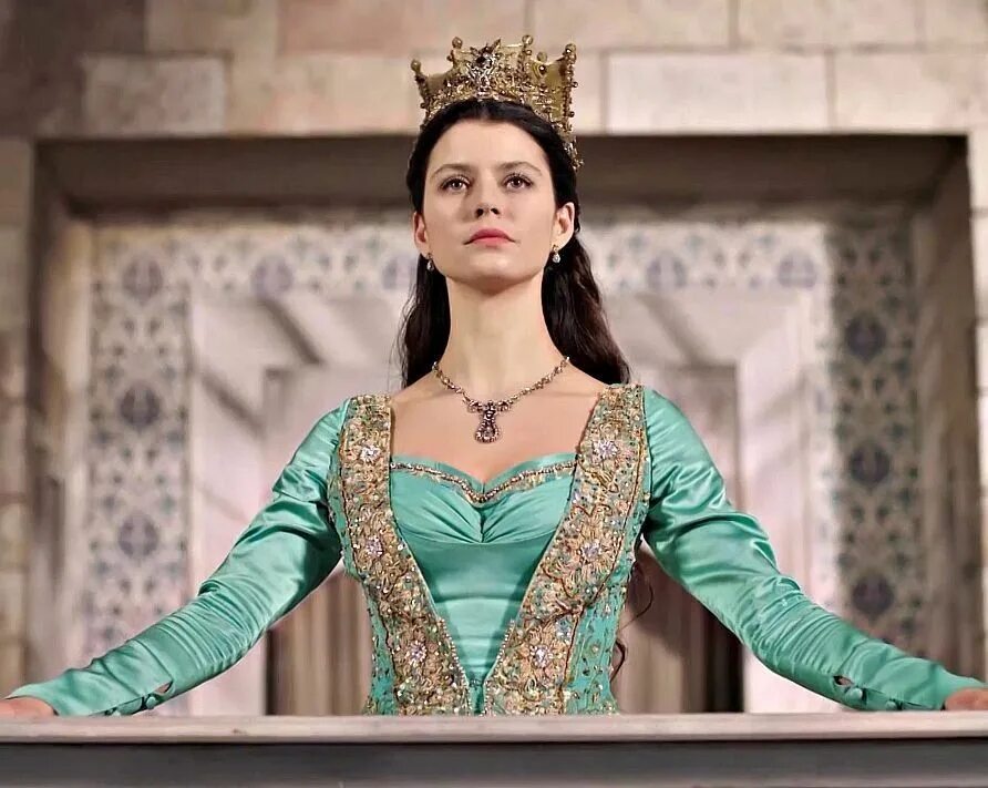 Хюррем нурбану сафие кёсем турхан. Женский султанат османской империи. Хюррем нурбану кесем. Хюррем нурбану кесем турхан. Султанши османской империи кесем султан.