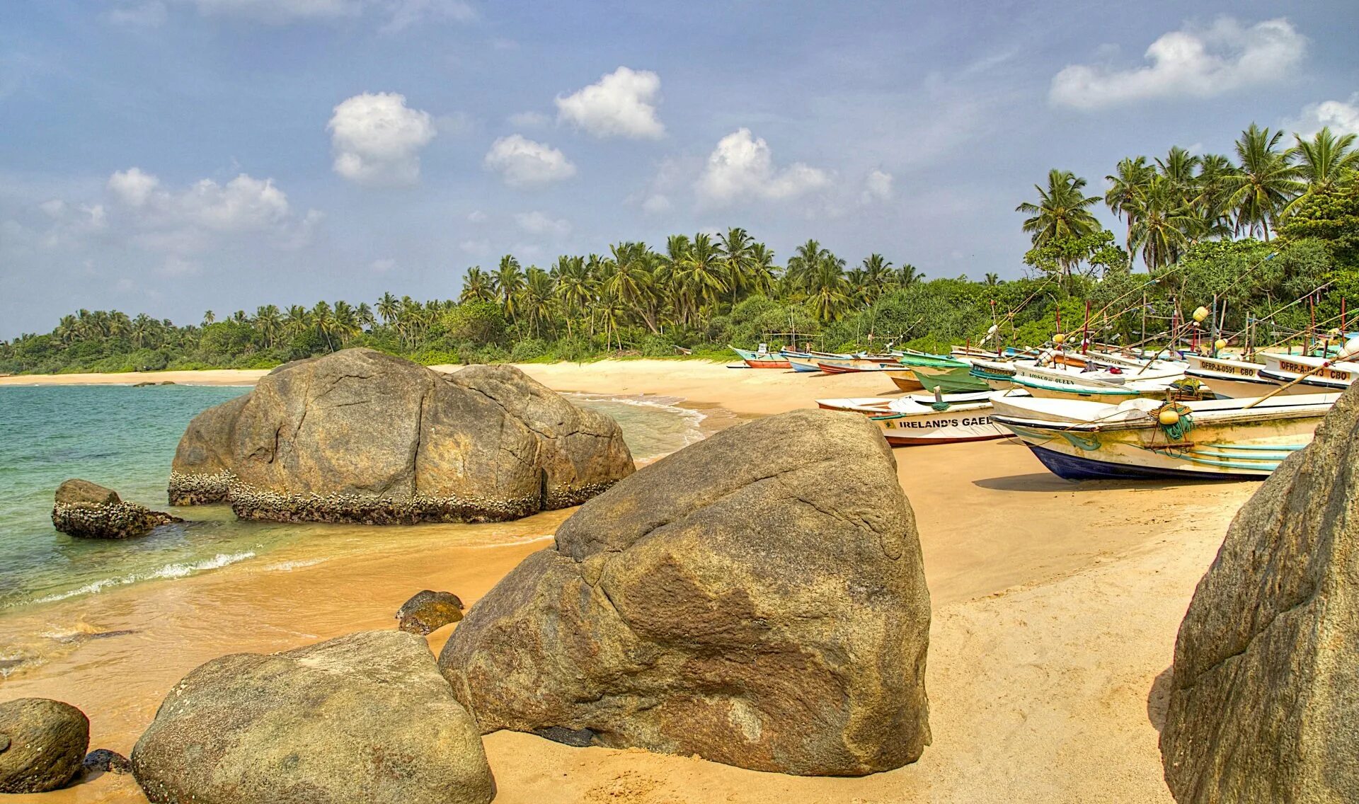 Берег острова Шри Ланка. Тринкомали Шри Ланка. Негомбо Шри Ланка. Шри Ланка Тринкомали пляж море. Шри ланка телефон