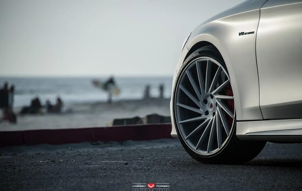 Диски vossen vps. Vossen vps 304 мерседес. воссен vps 305. vossen vps304 на машине. vps304.