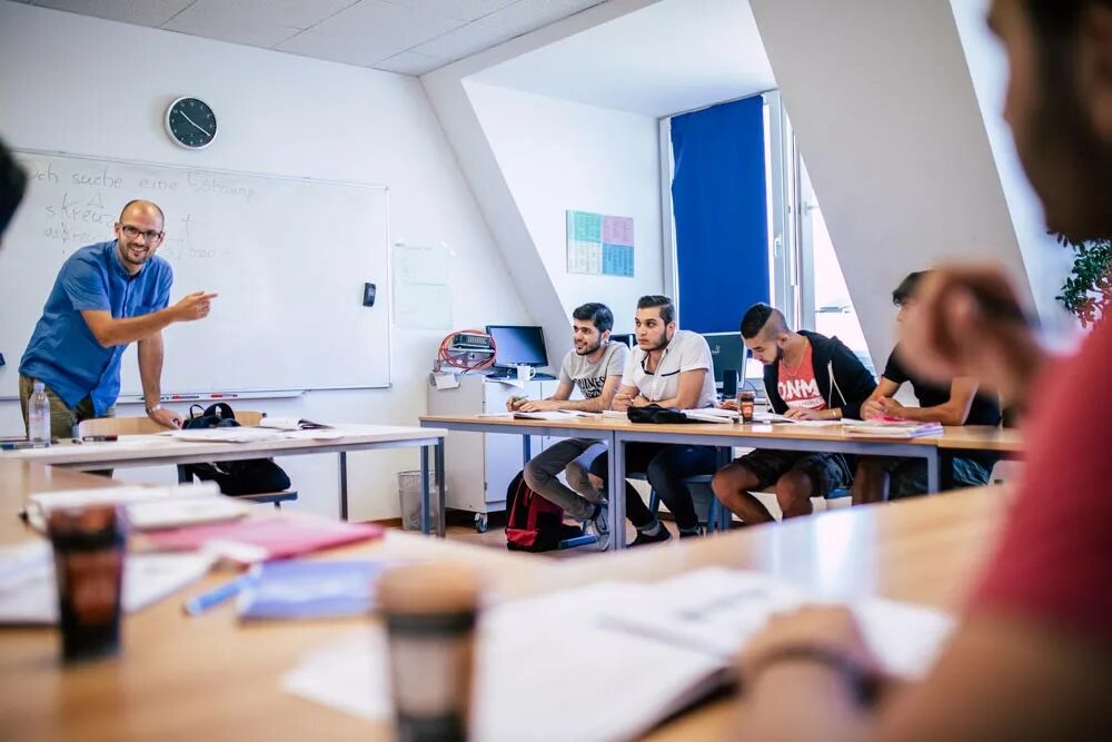 Intensive course. O'zb rus kurs. Rus kursu 1000. Rus kursu 1000. Студент сессия.