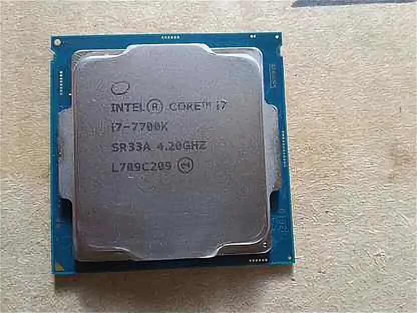 Ай 7 7700к. Интел кор i7 7700к с материнкой. интел кор ай 7 10510u. скальпирование процессора i7 7700k.
