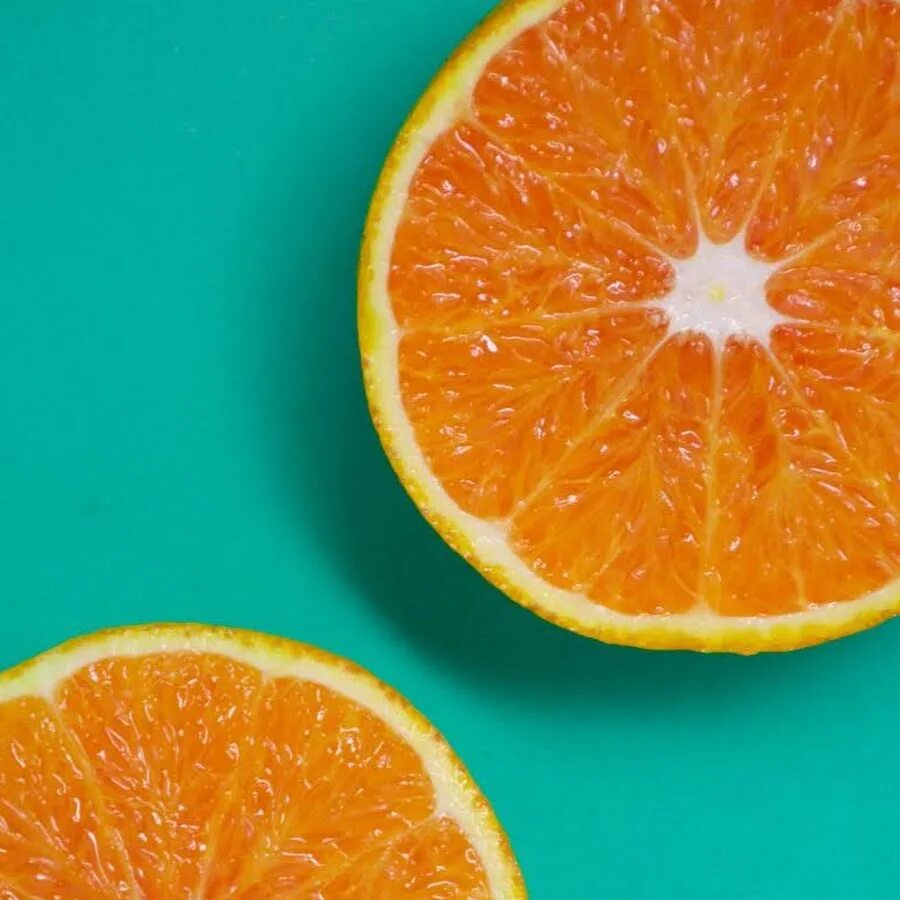 Апельсиновое лето. Кошка с апельсинами. Королевский мандарин. Цветотерапия оранжевый. Кот мандарин.