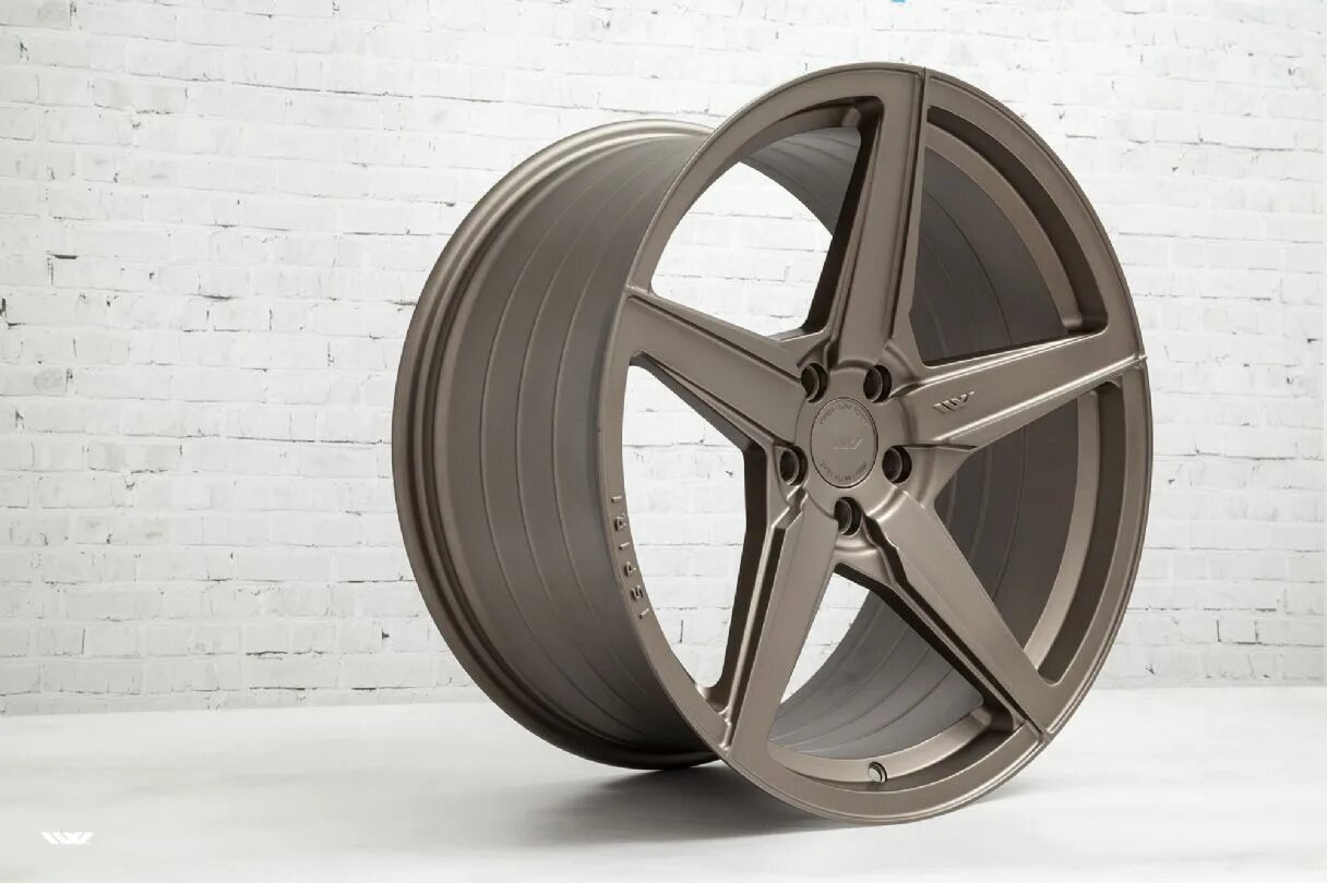 Диски r19 jaecoo. Ispiri диски r 17. диски ispiri ffr5 r18. r17 5x112 фольксваген. диски r20 5x112.