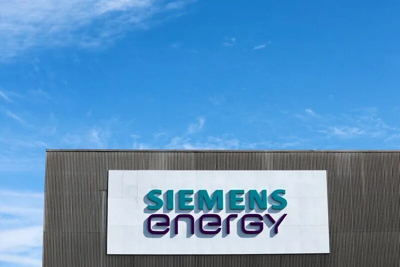 Сименс энергетика. Склад сименс. Siemens офис в москве. Siemens energy логотип. Сименс энерджи.