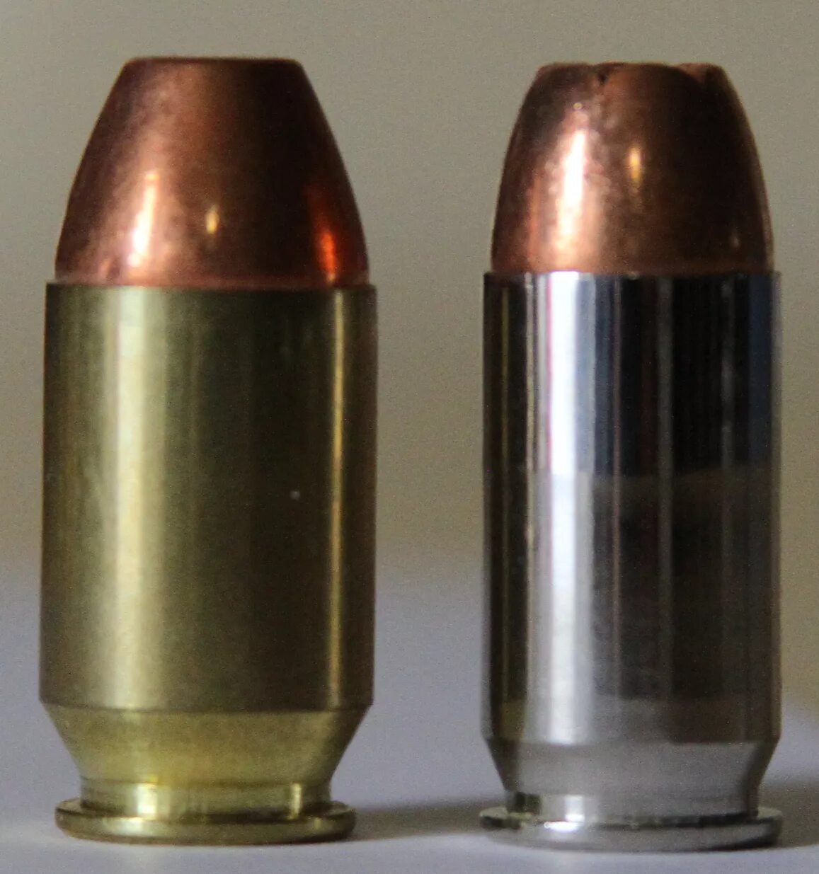 Патрон 50gi. Патрон 45 ACP. Патрон 45 АСР. Пистолетный патрон 50 калибра.