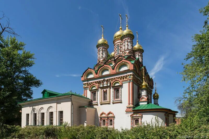 Церковь св николая. Храм святителя Николы на Берсеневке в Москве. Храм святителя Николая Чудотворца. Церковь Николы Чудотворца на Берсеневке. Храм. Свт. Николая на Берсеневке.