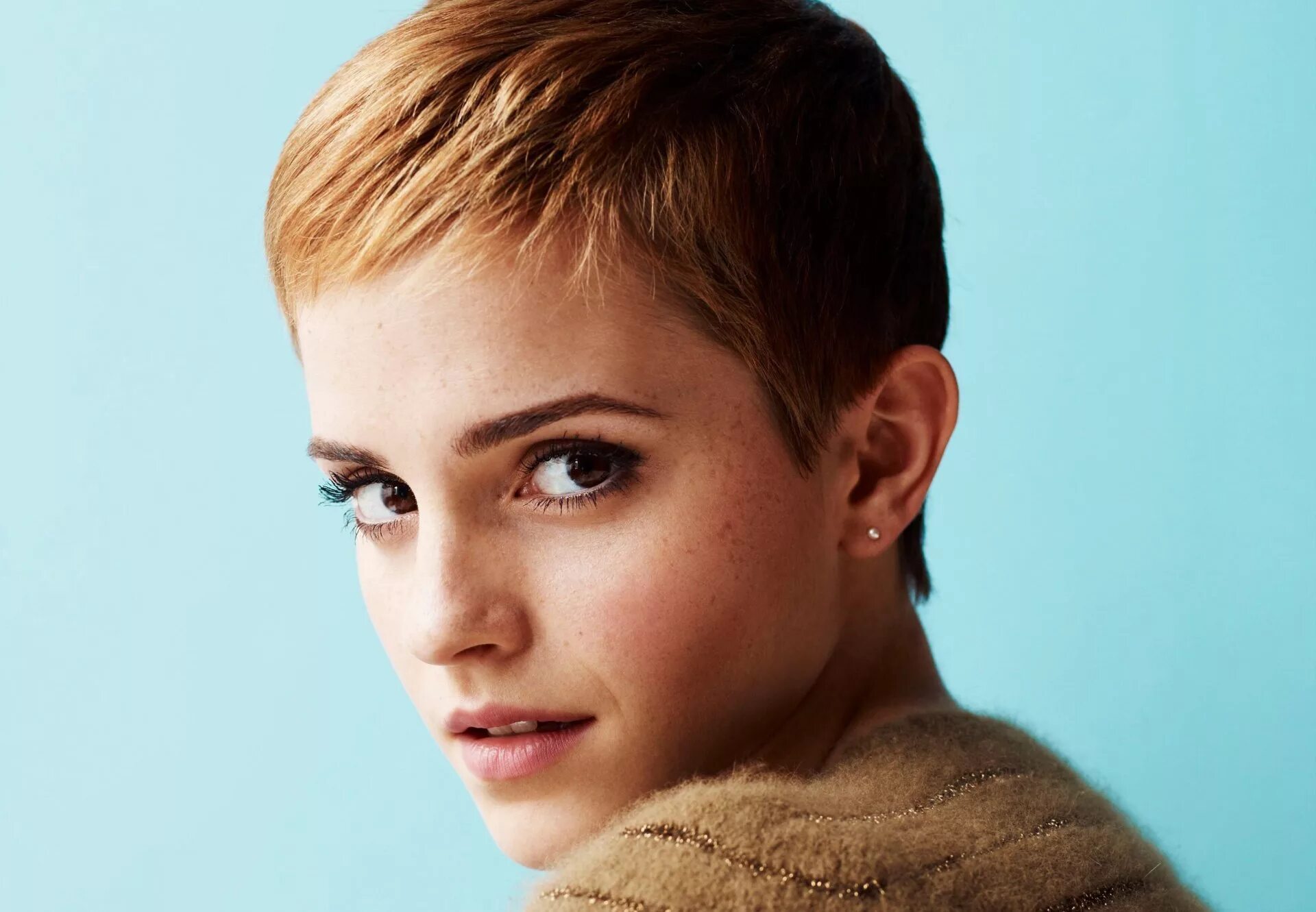 Девочка под мальчика как называется. Девочка под мальчика как называется. Эмма уотсон стрижка под мальчика. Девочка под мальчика как называется. Эмма уотсон с короткими волосами.