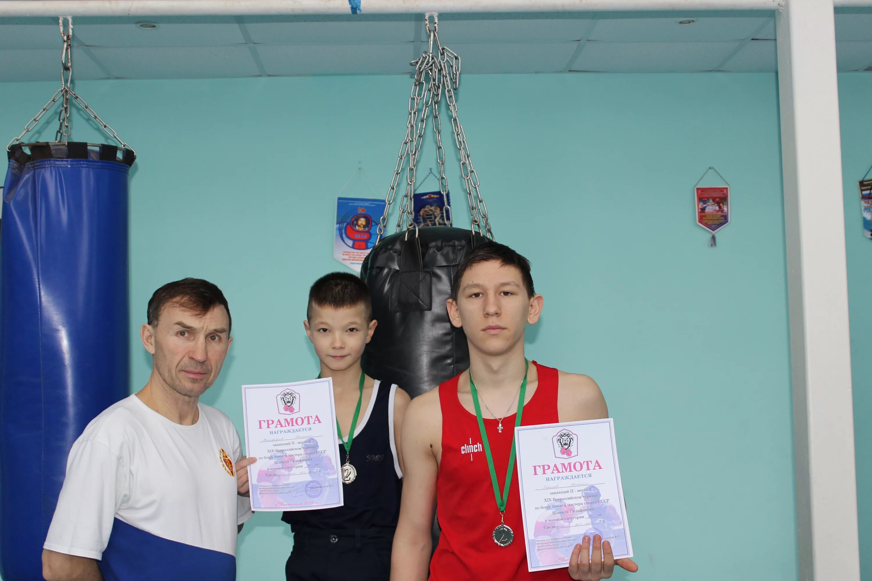 Тренер по боксу николаев. Боксеры Цивильска. Воркута бокс.