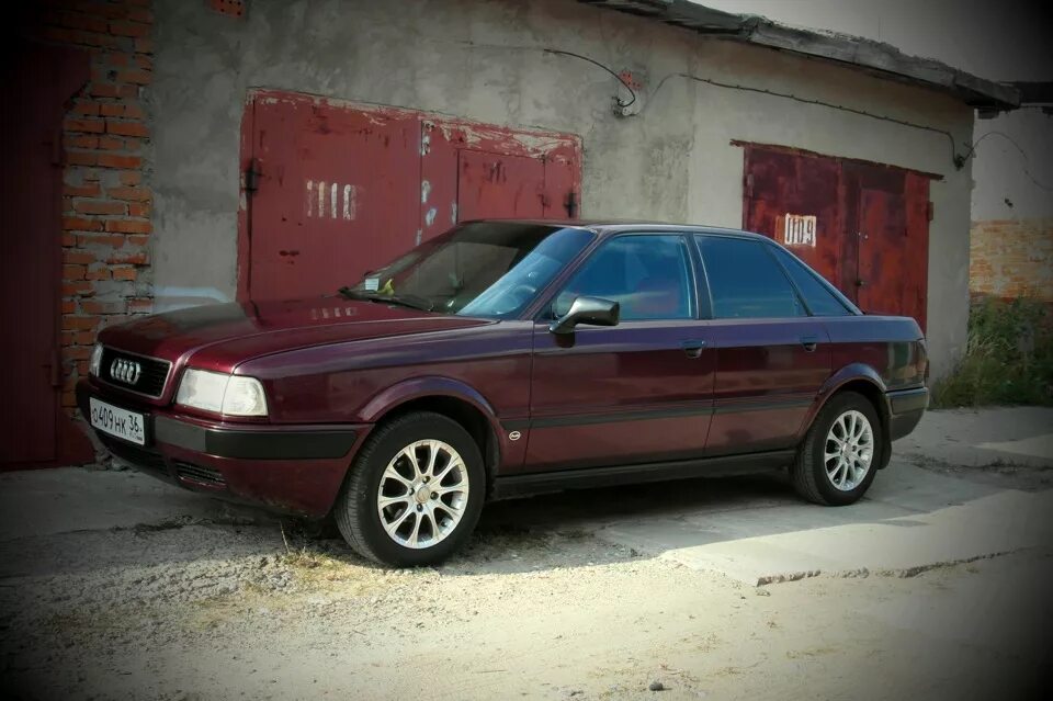 Купить ауди б4 в белоруссии. Audi 80 b4 1991. Ауди 80 б4 1995. Ауди 80 в4. Ауди 80 б4.