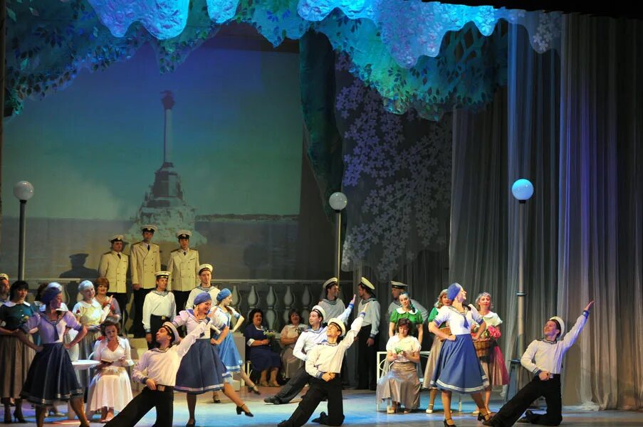 Севастопольский вальс оперетта. Севастопольский вальс спектакль спб. Лавренёва. Севастопольский музыкальный театр. Севастопольский музыкальный театр.