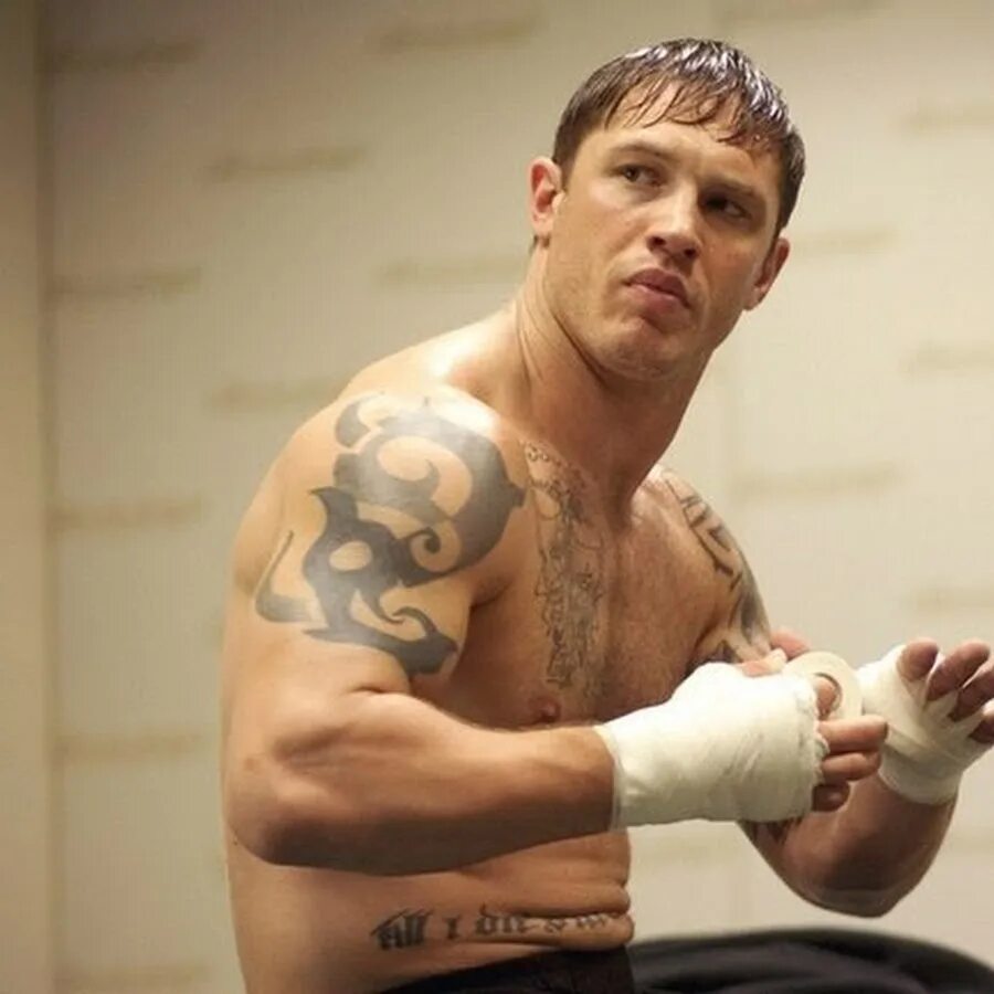 Tom hardy boxing. Джоэл эдгертон воин 2011. Томми харди воин. Бешеный пес воин 2011. Харди том бои.