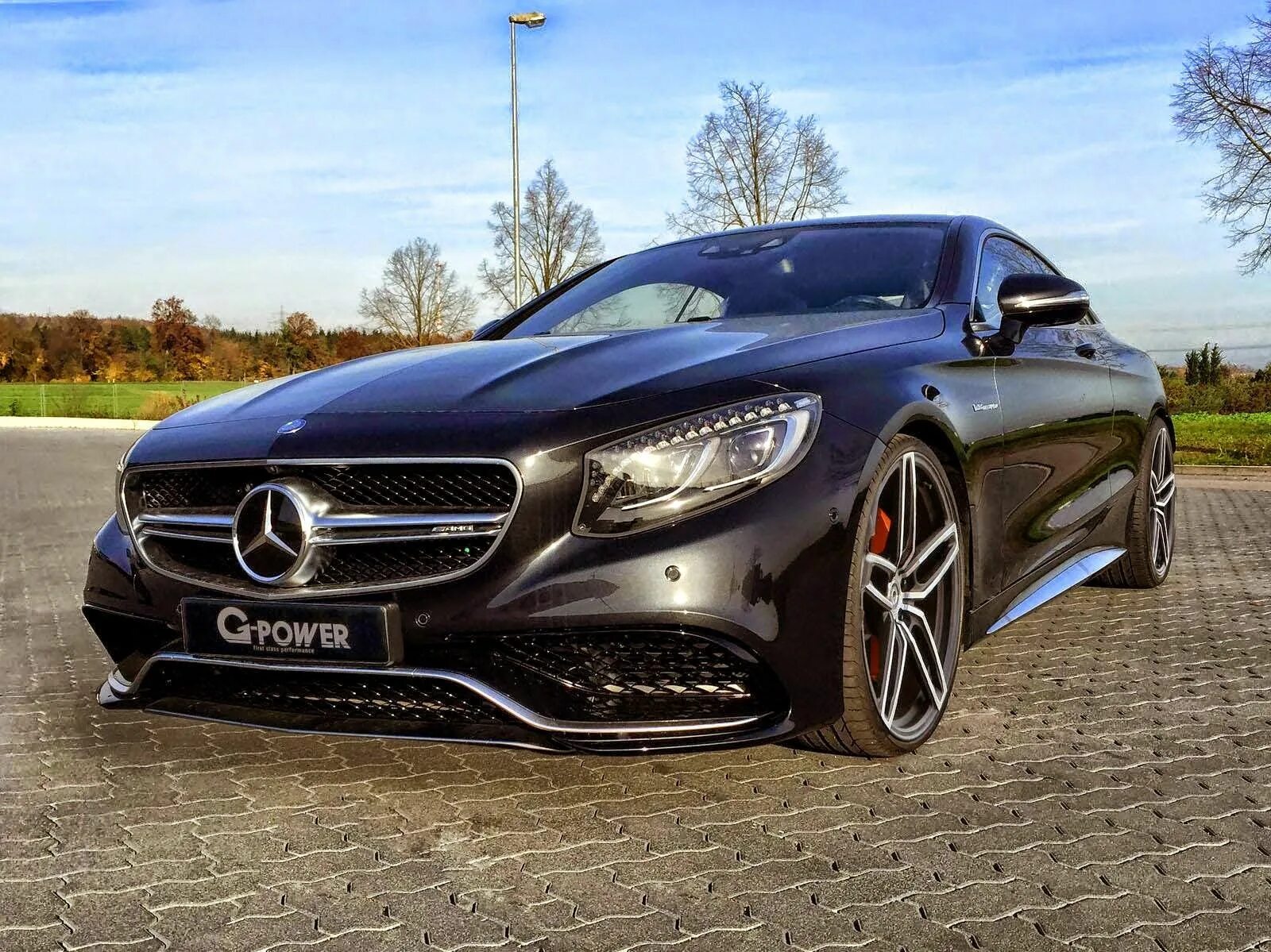 Bmw renntech. Mercedes cls 2019. Черные диски на бмв ф30. Мерседес s63 купе. Амг 27.