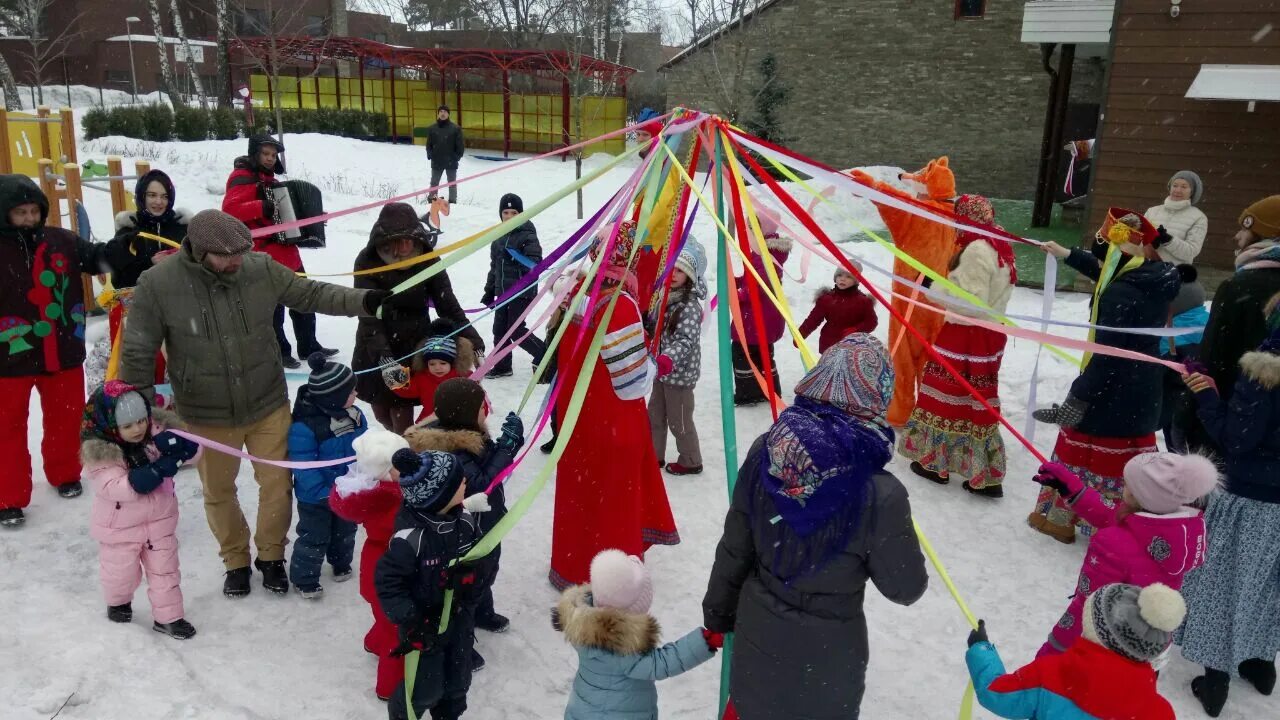 Игры на масленицу для детей 5 лет. Забавы на Масленицу. Масленичные забавы на улице. Масленичные развлечения. Масленичные забавы для детей в детском саду.