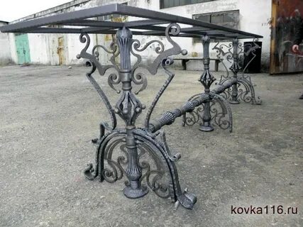 Столы холодной ковкой