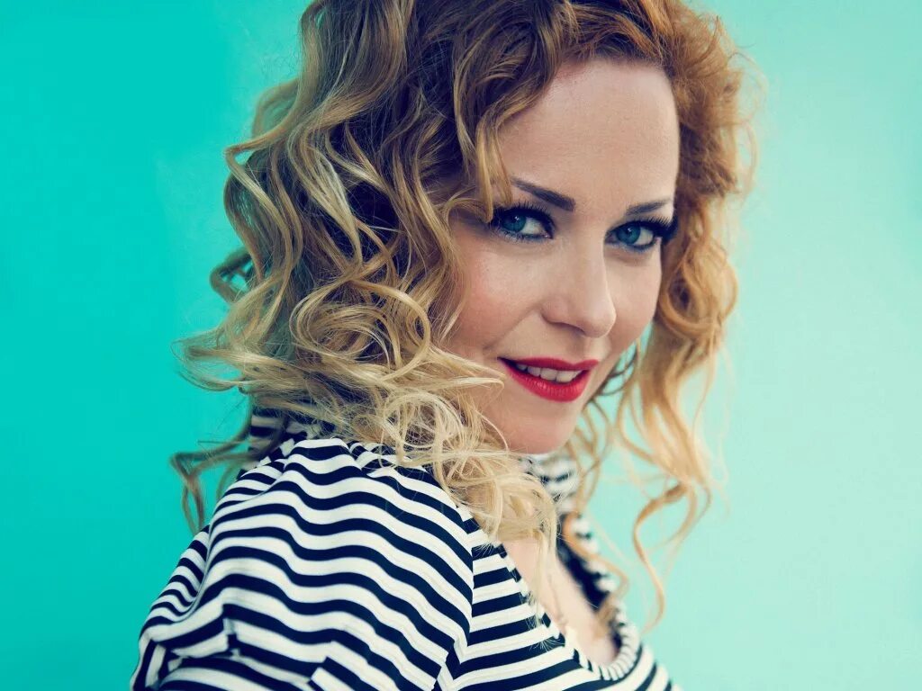 Anneke van. Аннеке ван гирсберген. аннеке ван гирсберген нидерландская певица. аннеке. anneke van giersbergen молодая.