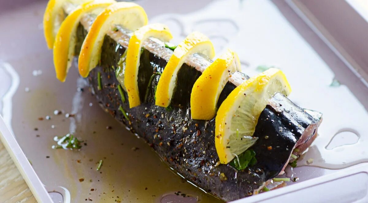 Блюда из сома рецепты. Сом в духовке. сом запеченный в духовке. африканский сом запеченный в духовке. блюда из сома в духовке.