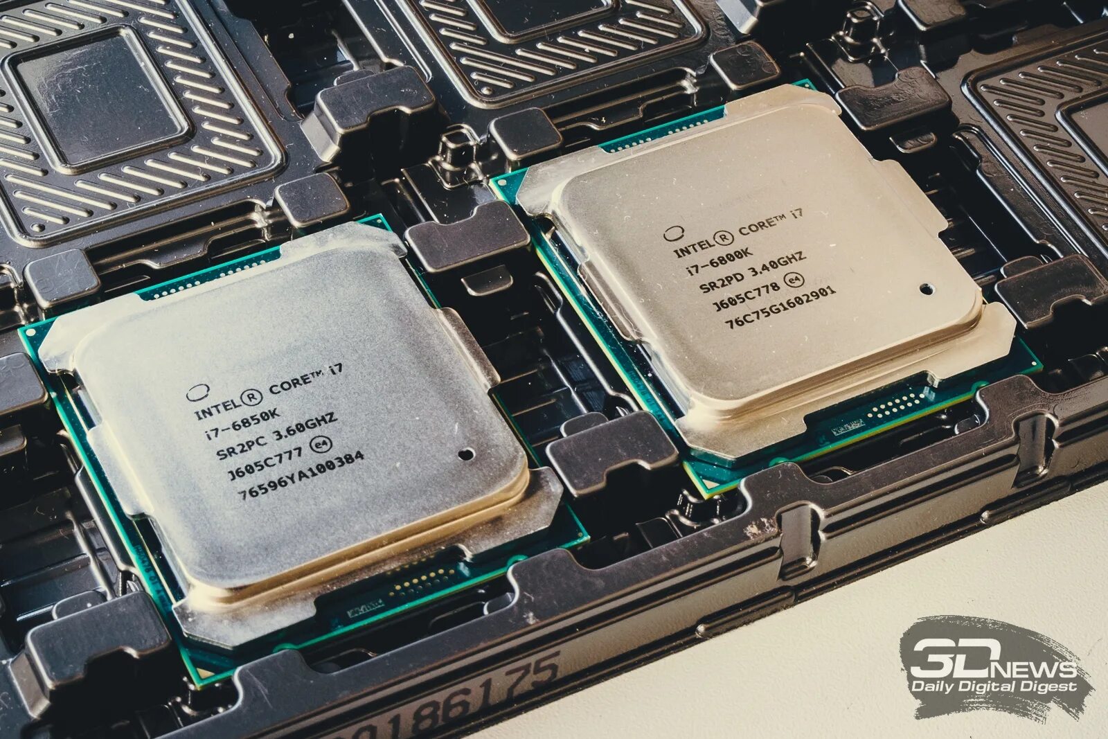 Модель процессора intel core. Intel Core i7-6850k lga2011-3, 6 x 3600 МГЦ. Intel Core i7-6800k lga2011-3, 6 x 3400 МГЦ. Процессор Интел 2011. I7 6850k.