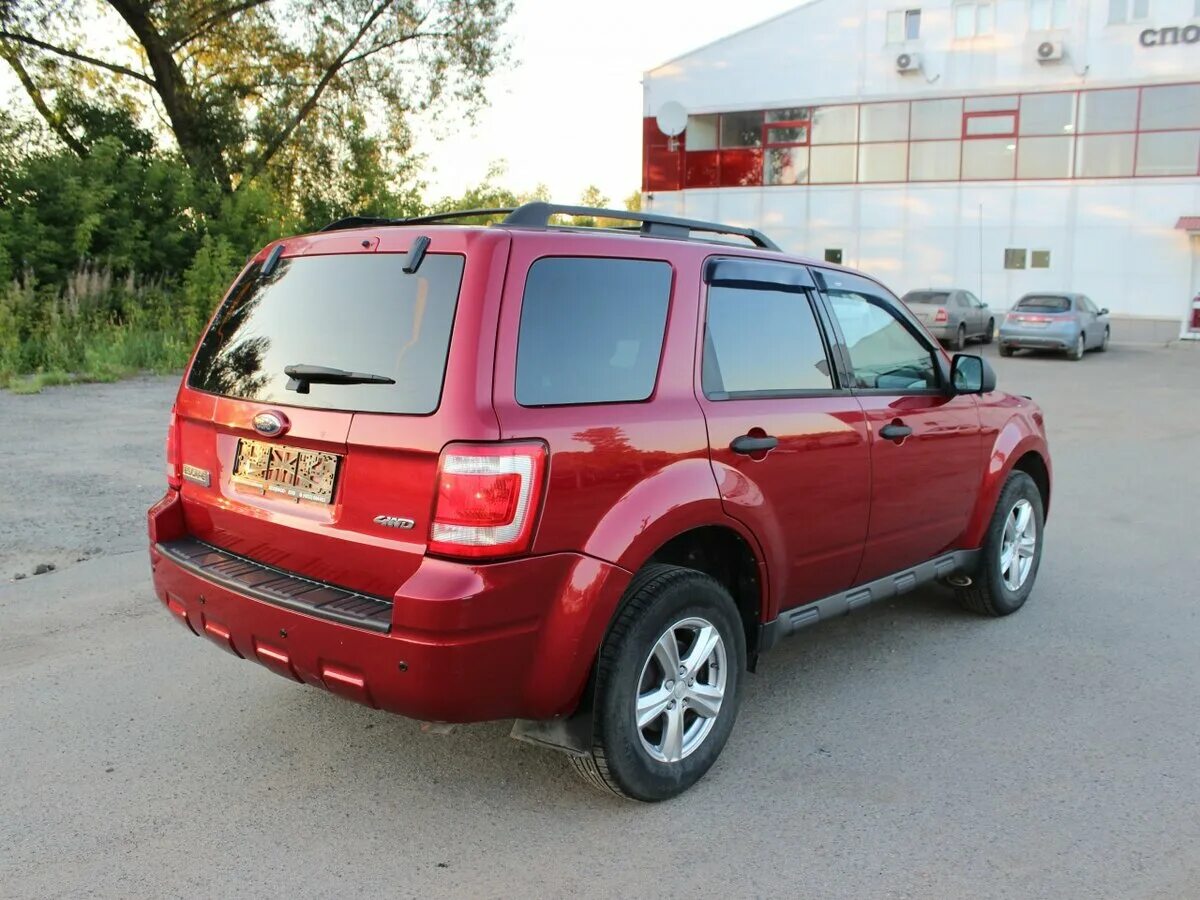 Купить форд эскейп в россии. Форд Эскейп 2008. Ford Escape Red. Форд Эскейп 2008 красный. Форд Эскейп 2008 года.