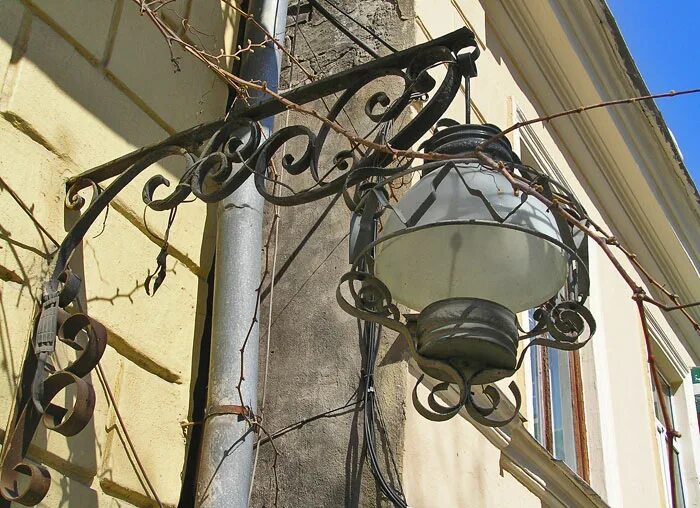 Одесская улица фонарей