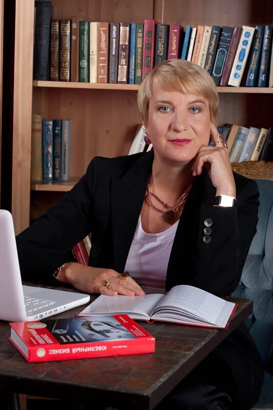 нона дронова коллекция liberi. костя воронин. дронова людьми. дронова людьми. дронова людьми.