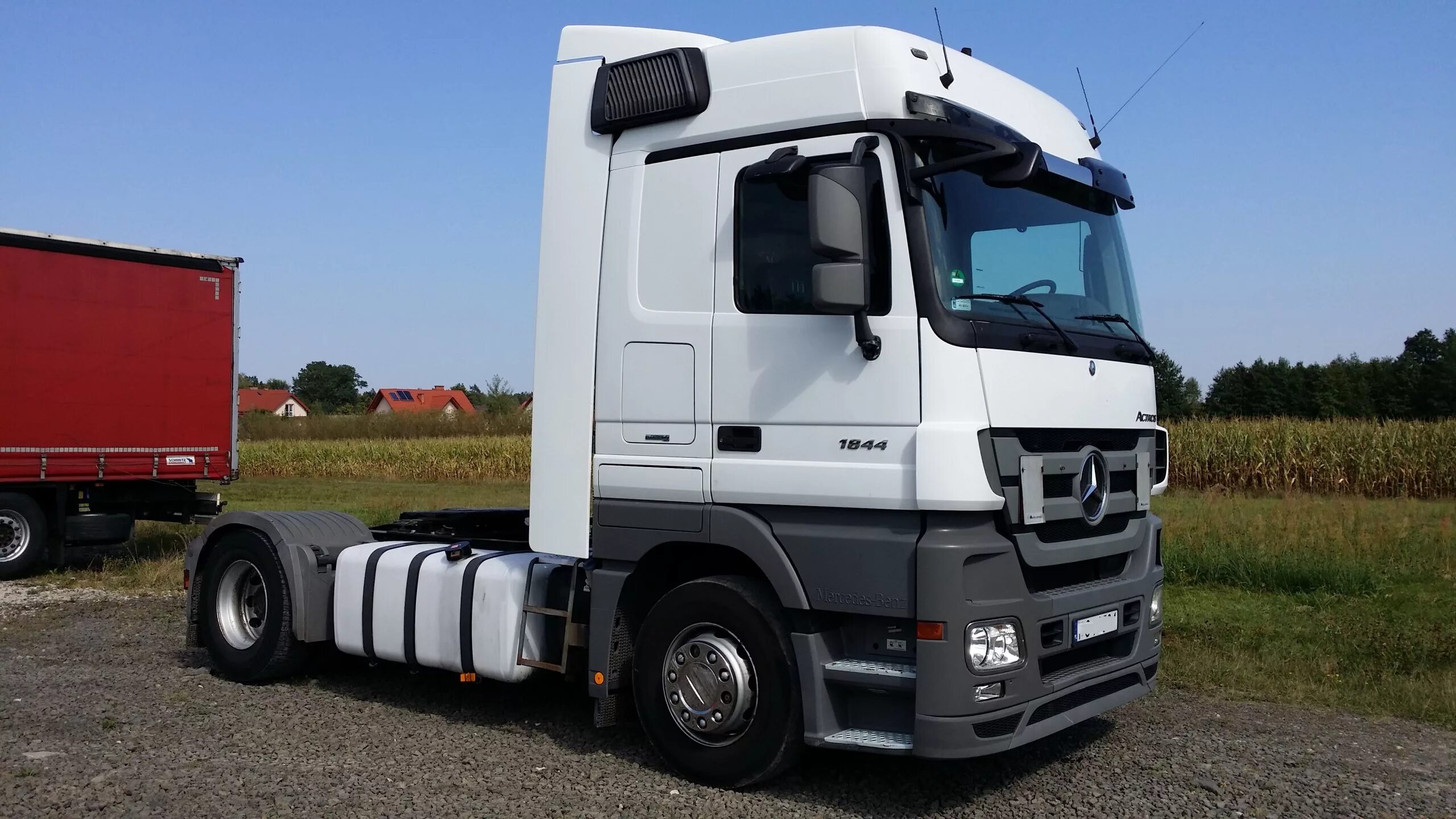 Mercedes Benz Actros MP3 White Liner (Моделист/Italeri) 1/24 - Сообщество "Масшт