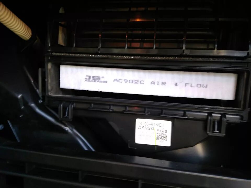 Поменял фильтр салона - Suzuki SX4 (1G), 1,6 л, 2008 года расходники DRIVE2