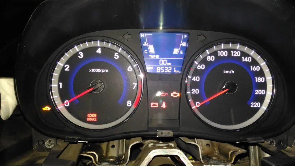 Solaris hyundai приборная 2012. Хендай солярис 1 торпеда. Solaris панель. Панель хендай солярис 2017. Solaris панель.