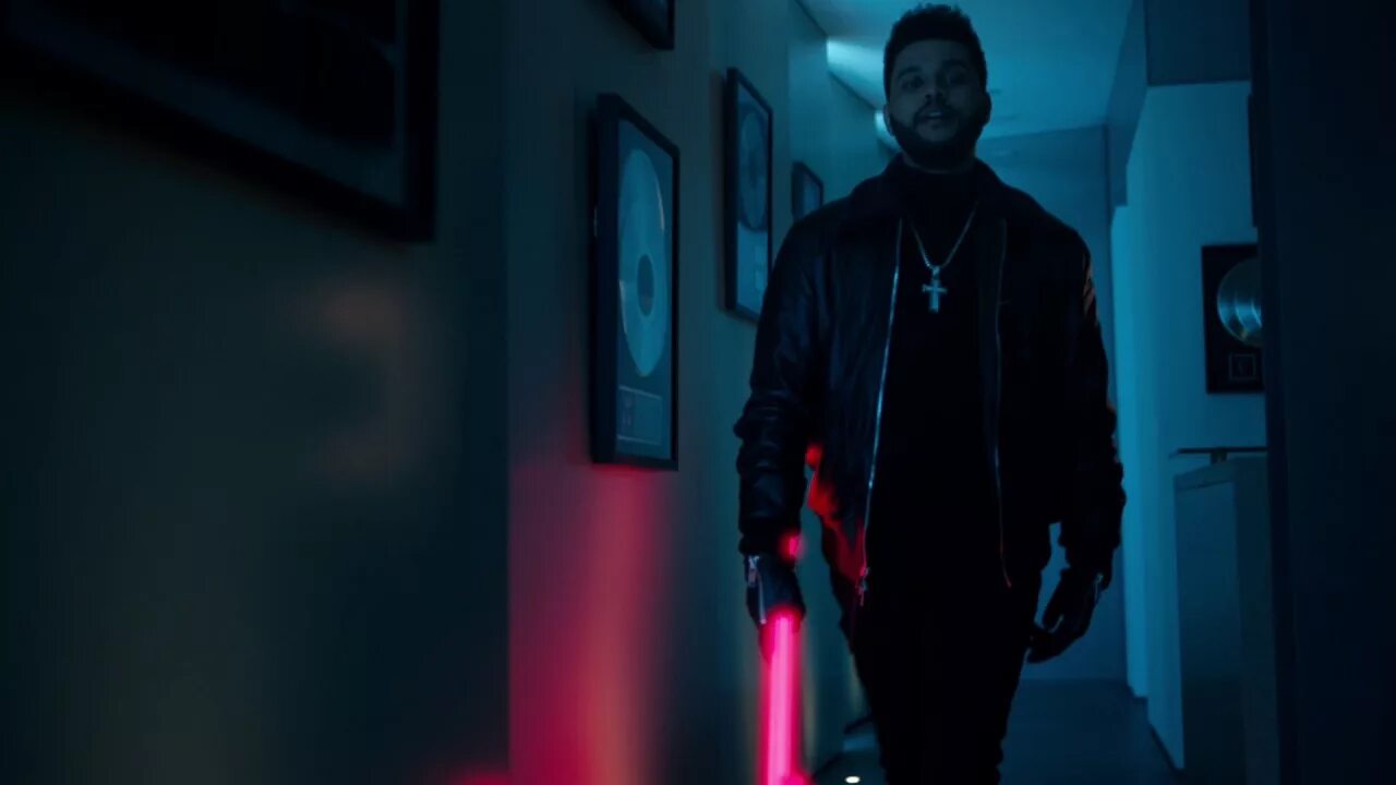 Starboy the Weeknd обложка. Star boy the Weeknd. The Weeknd Starboy фото.