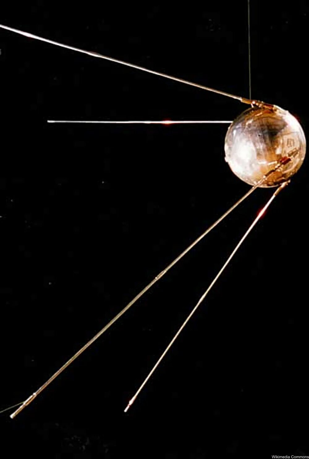 Спутник 1 приложение. Первый искусственный Спутник земли 1957. Запуск спутника Спутник-1 4 октября 1957 года. Спутник-1 искусственный Спутник. Искусственный Спутник земли Спутник-1.