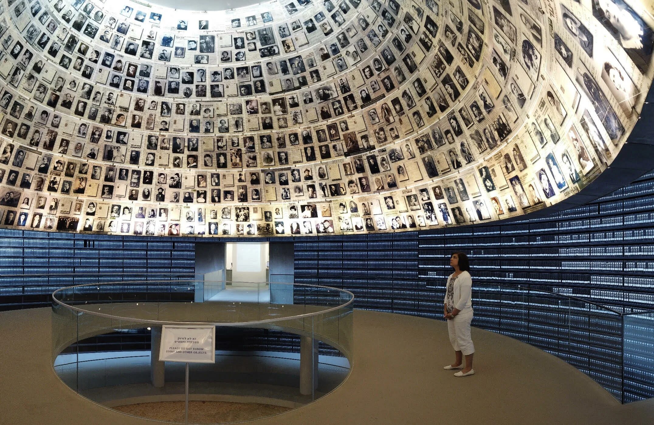 Яд вашем русский. Яд вашем музей холокоста в израиле. Музей холокоста в израиле в иерусалиме. Мемориальный комплекс в израиле яд вашем. Яд вашем русский.