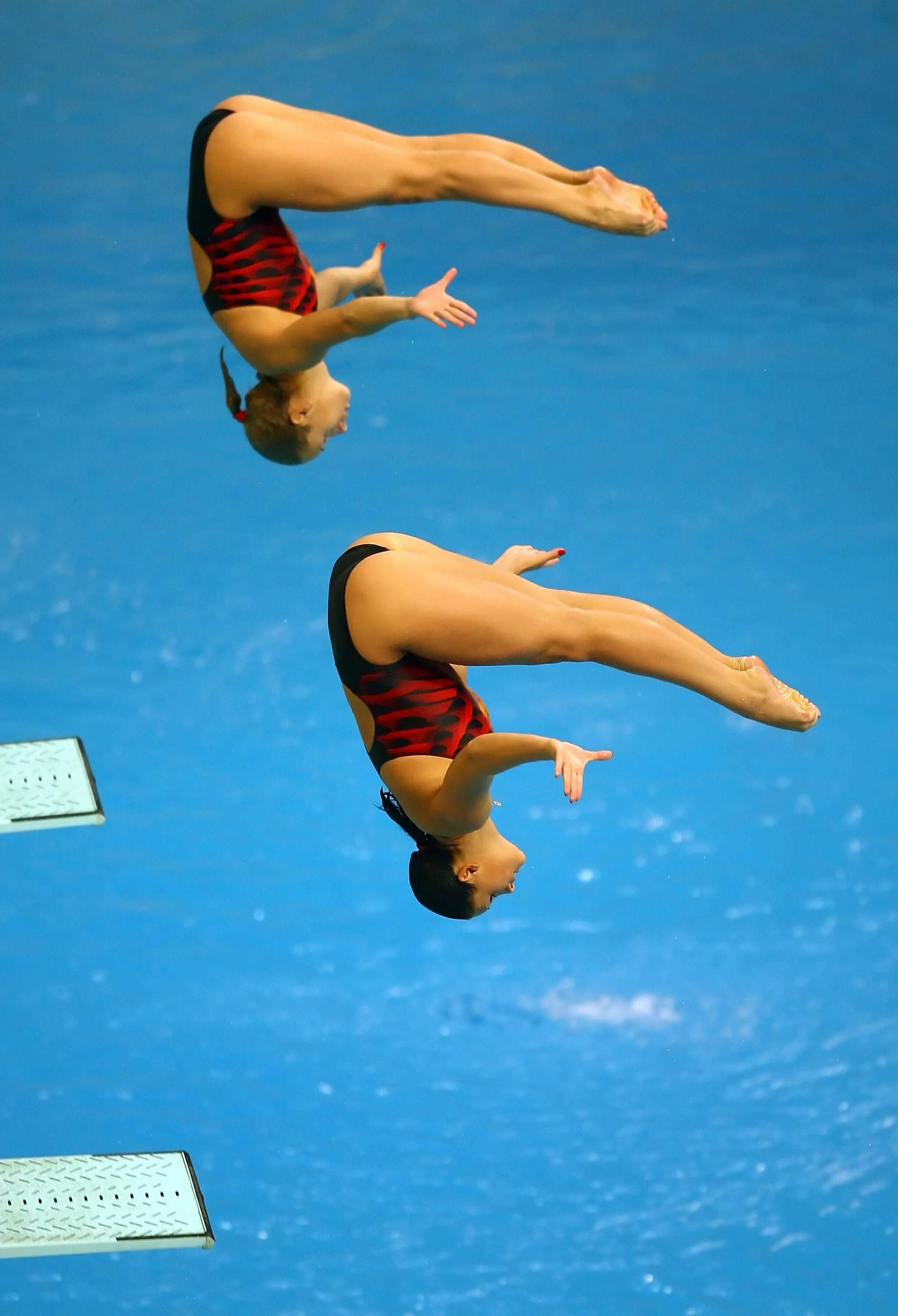 Прыжки в воду. Синхронные прыжки в воду. Прыжки в воду женщины. Синхронные прыжки в воду женщины.