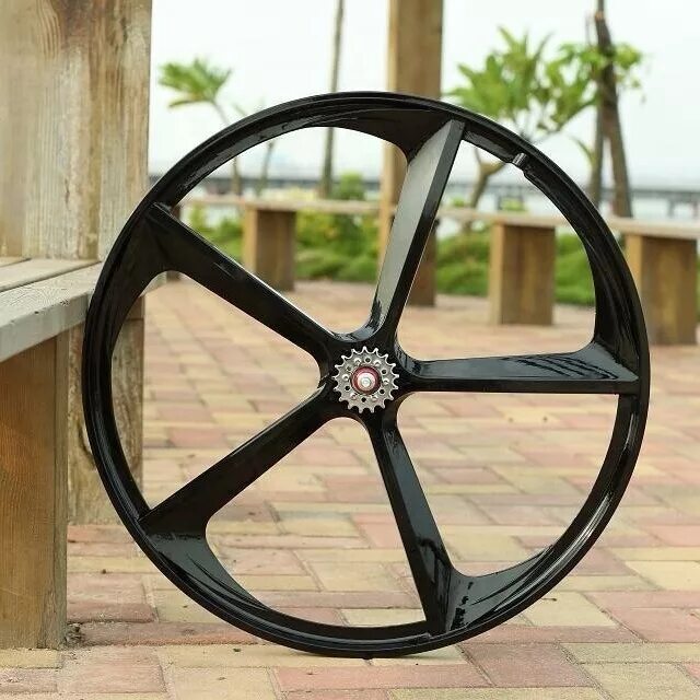 Колеса тонкие. Тонкое колесо. 29 дюйм колеса велосипеда. Mavic ksyrium disc. Колеса тонкие.