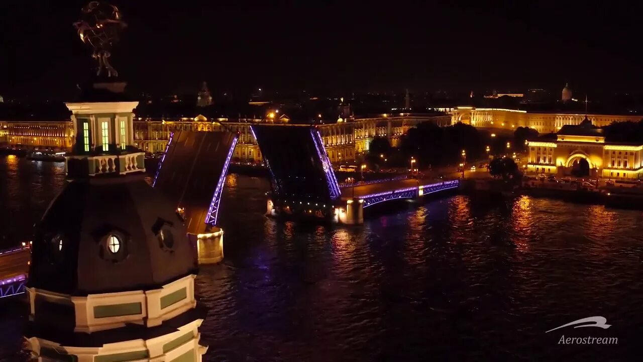 Показать видео санкт петербурга. Питер зима разводные мосты ночь. Питер ночью. Фото ночной Петербург развод мостов. Селин Дион Дворцовый мост и Петропавловская крепость.