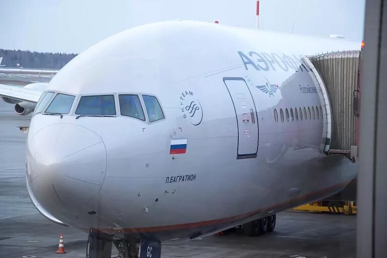 Самолет а350 Аэрофлот. Боинг 777 Багратион Аэрофлот. Боинг 777 Аэрофлот в Шереметьево. А350 и Боинг 777 в Аэрофлоте.