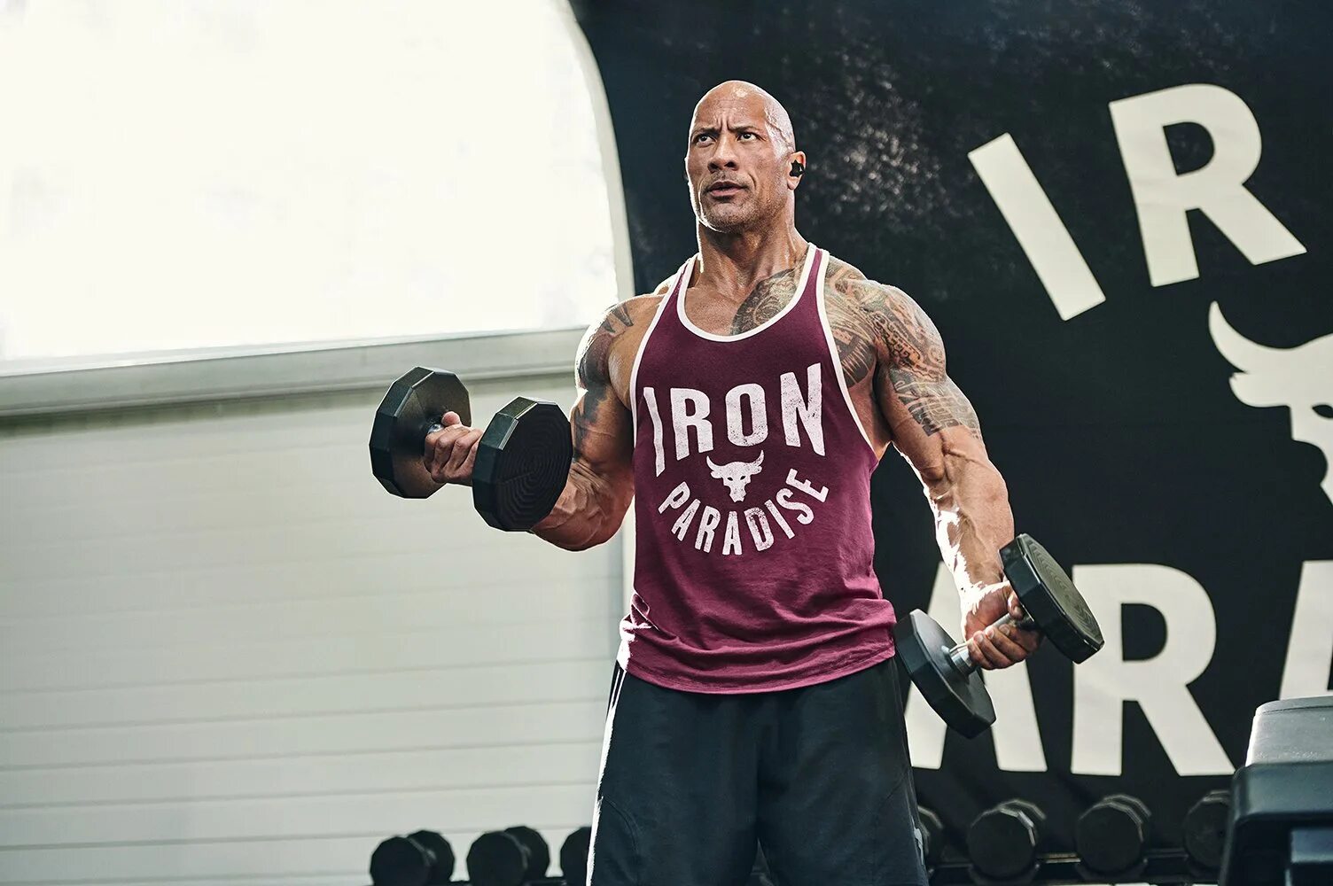 Скала образ. Дуэйн Джонсон Project Rock. Under Armour Дуэйн Джонсон. Дуэйн Джонсон under Armour the Rock. Скала Джонсон under Armour.