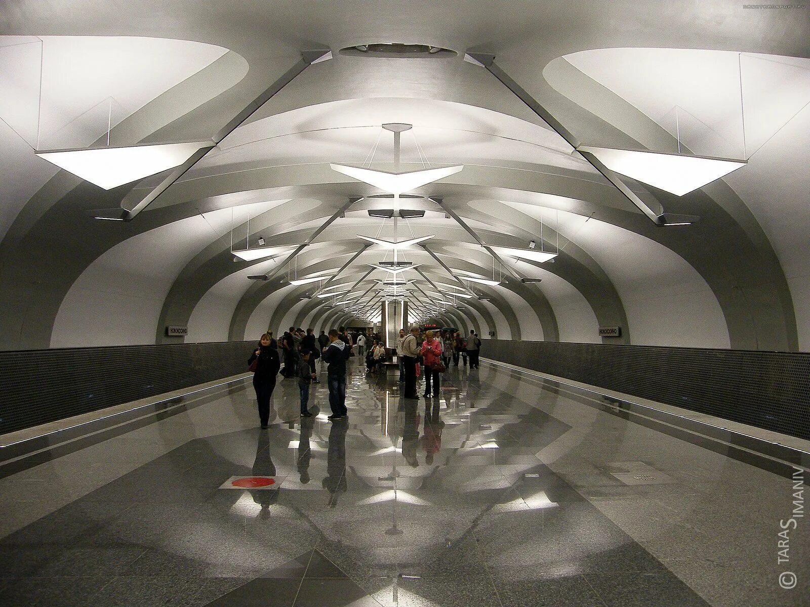 Новокосино метро. Станция метро калининская. Новокосино метро калининская линия. Станция метро новокосино москва. Станция новокосино.