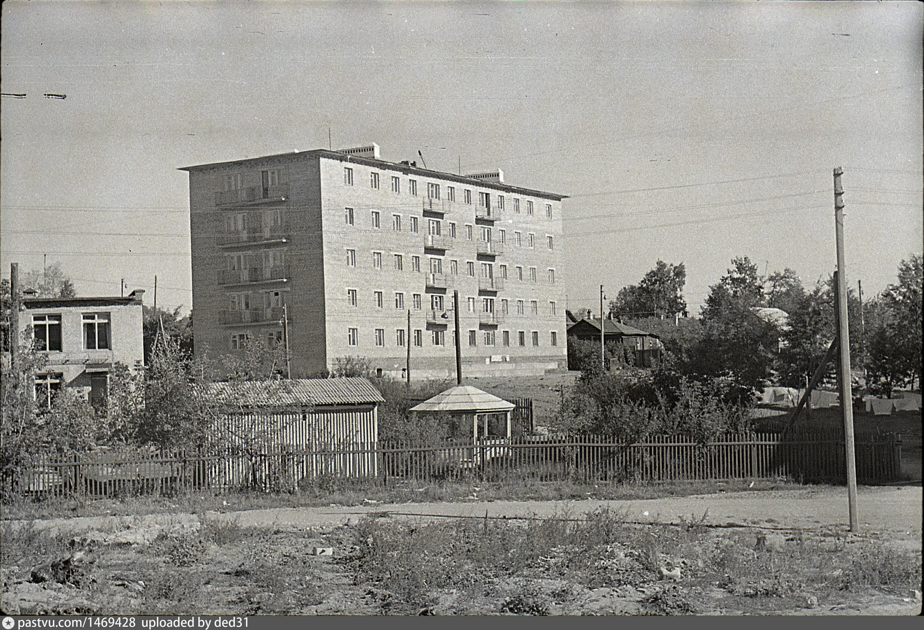 Памятник ополченцам гомель. Мемориал народного ополчения гомель. Мемориал народного ополчения гомель. Мемориал народному ополчению. Улица народного ополчения 5 гомель.