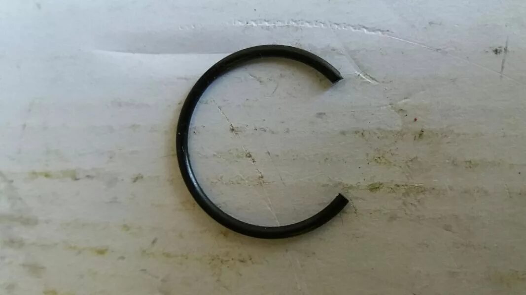 4 ваз 21213. Болт шатуна 2110/21213 м9*1*56. Резинка глушителя 21213 (будильник) "брт". Гайка м9*1 шатунная 2110,21213. Подушка крепления глушителя ваз 2110.