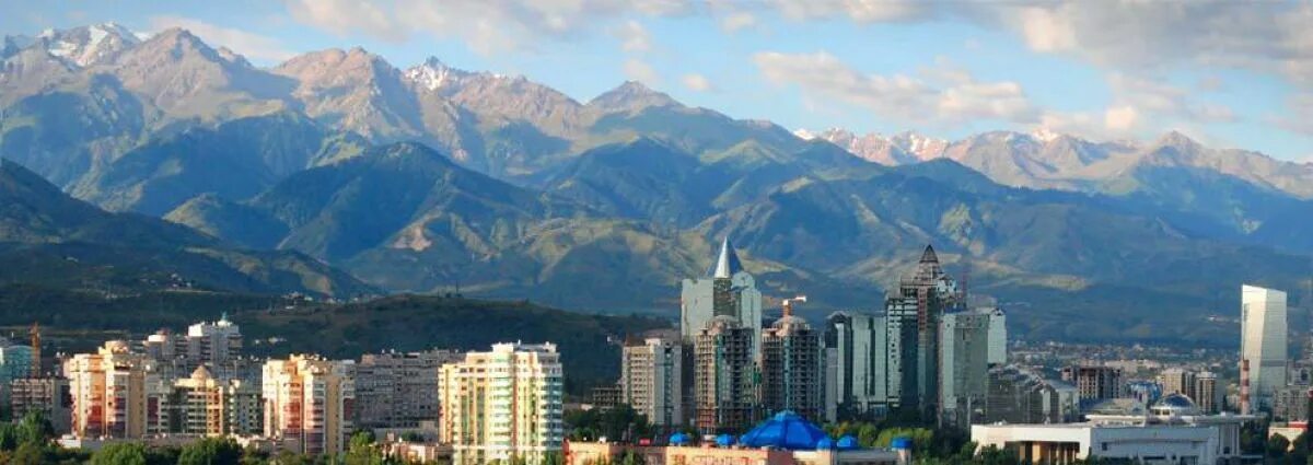 Am almaty. Алма-Ата Казахстан достопримечательности. Алмата столица. Алматы 2014. Алматы панорама.