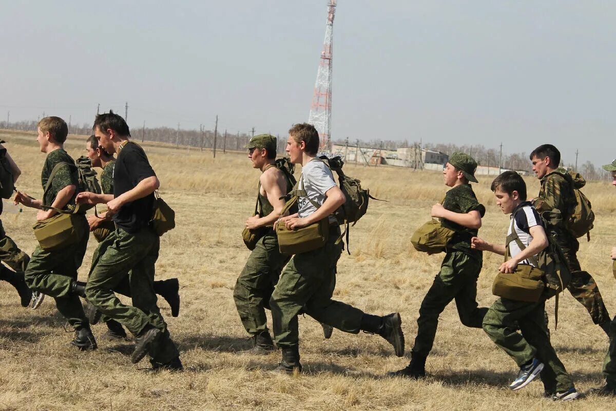 Военно-спортивные игры. Зарница (игра). Зарница военно-патриотическая игра. Военно-спортивные игры бегут. Прошла игра зарница