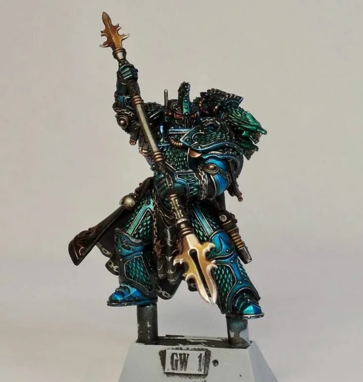 Омегон. Warhammer миниатюра Альфария. Alpharius миниатюра. Альфа Легион миниатюры. Warhammer Dorn фигурка.