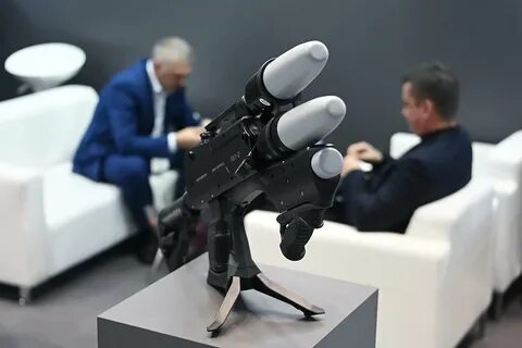 Отбивался от дронов