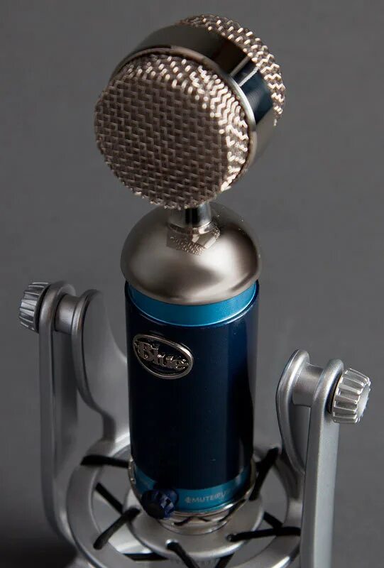 Купить микрофон blue. Blue Spark Digital микрофон. Микрофон Blue Spark SL XLR. Blue Yeti vs Blue Spark. Микрофон будущего.